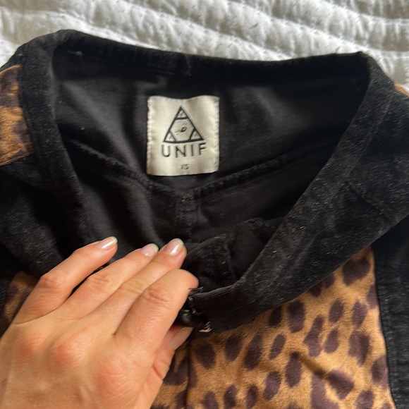 UNIF cheetah shorts - Picture 2 of 4